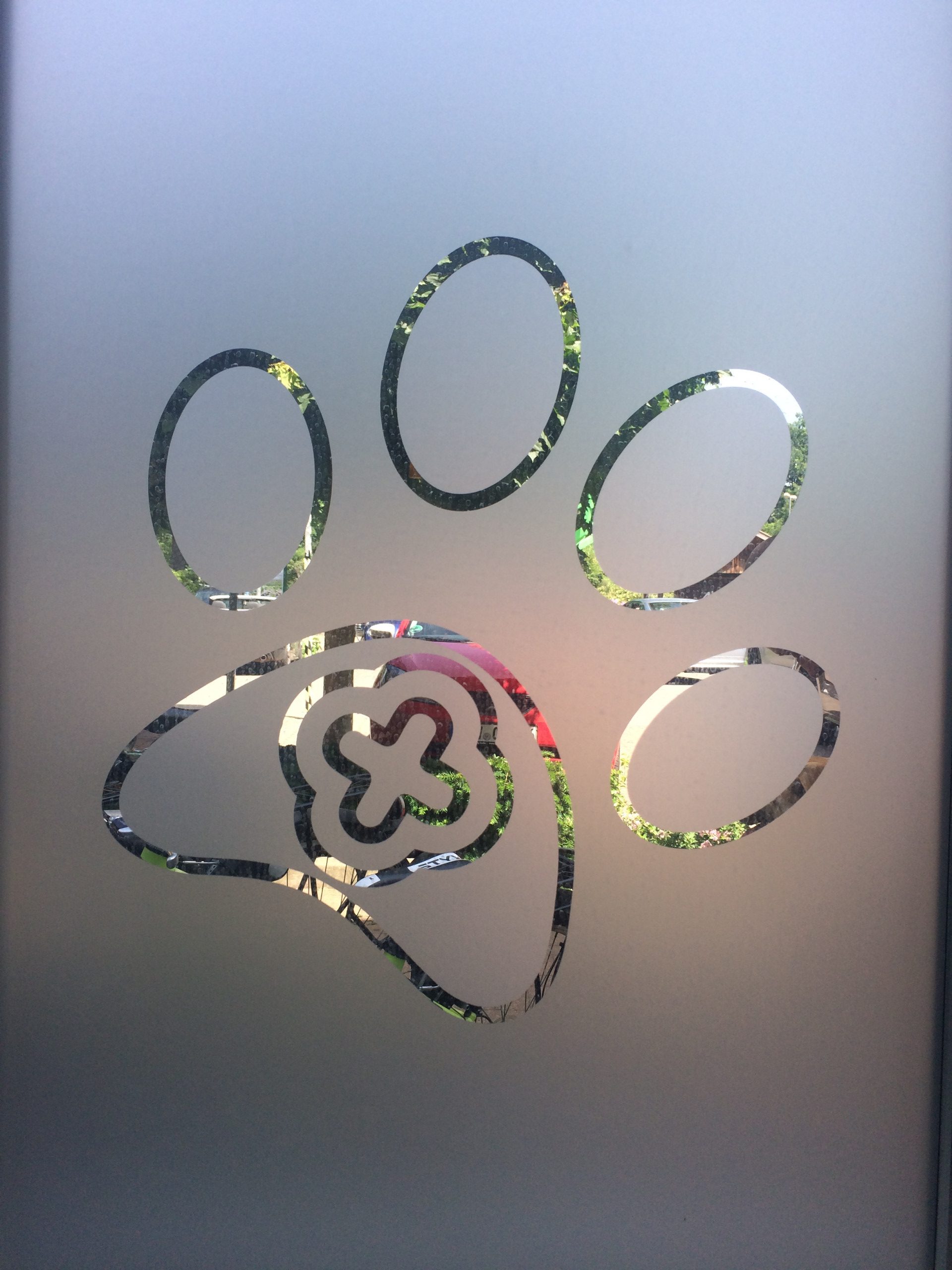 Logo am Fenster Logo am Fenster